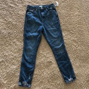 NWT Good American Good Curve Skinny Jean